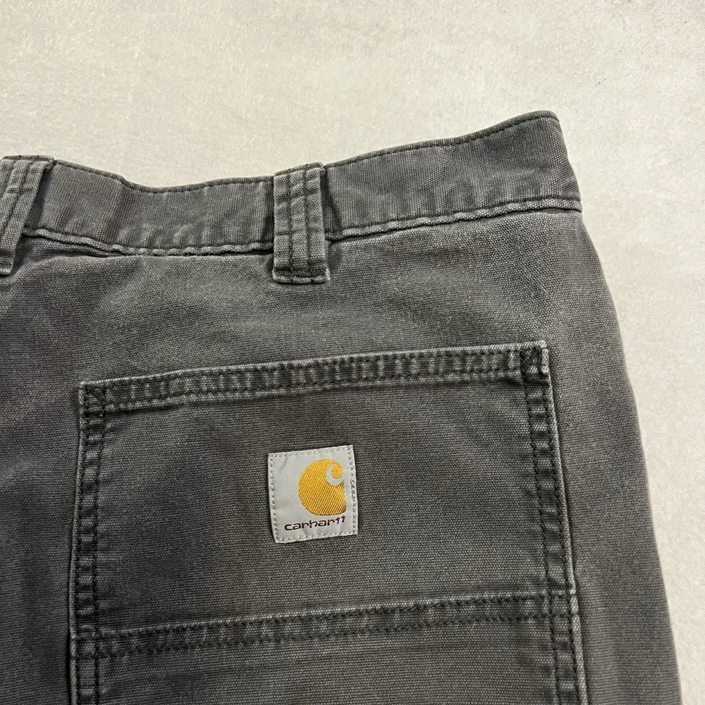 Carhartt shown gray work